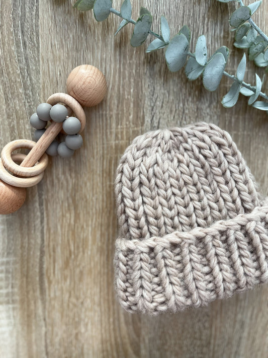 Chunky Oak Beanie ~ Sand